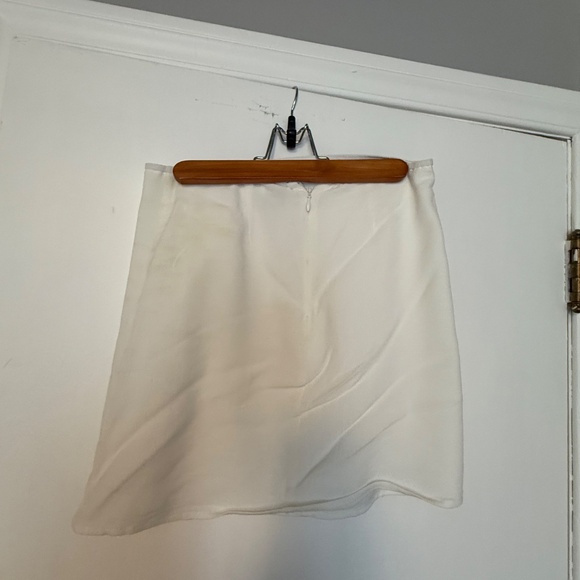 Sunday Best skirt - Picture 2 of 3